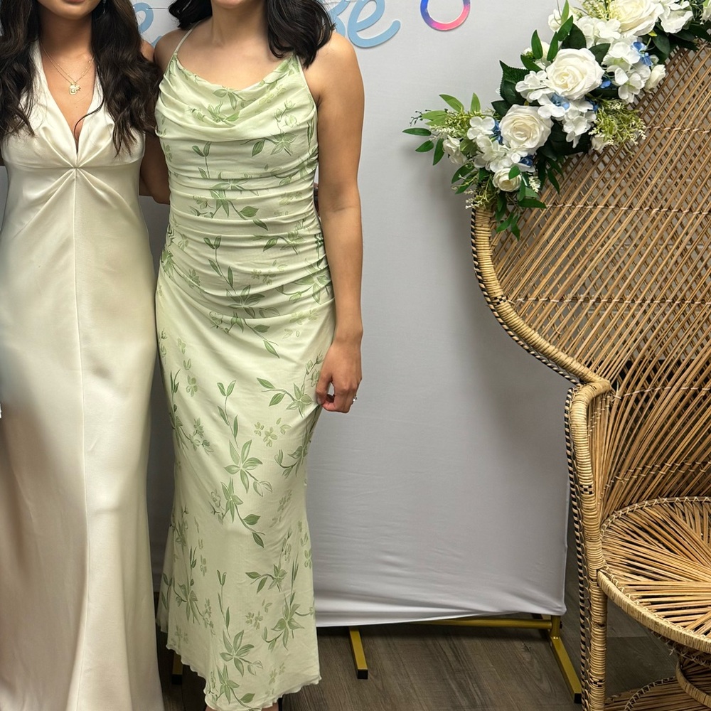 Elegant Green Maxi Dress